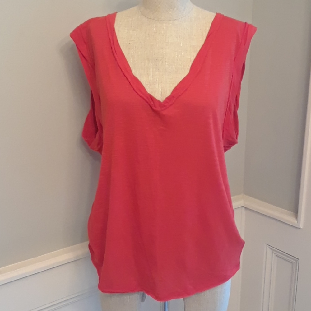 Free people red sleeveless everyday top.